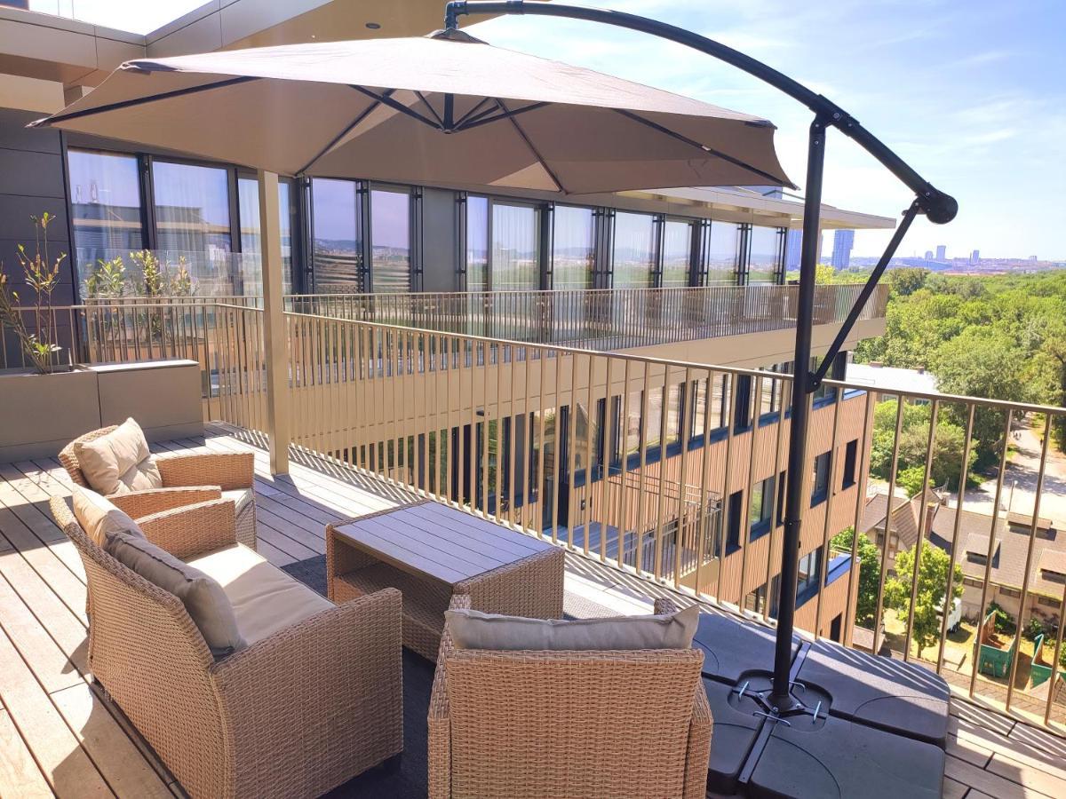 Panorama Apartment Vienna - free parking, sauna&fitness Exteriör bild
